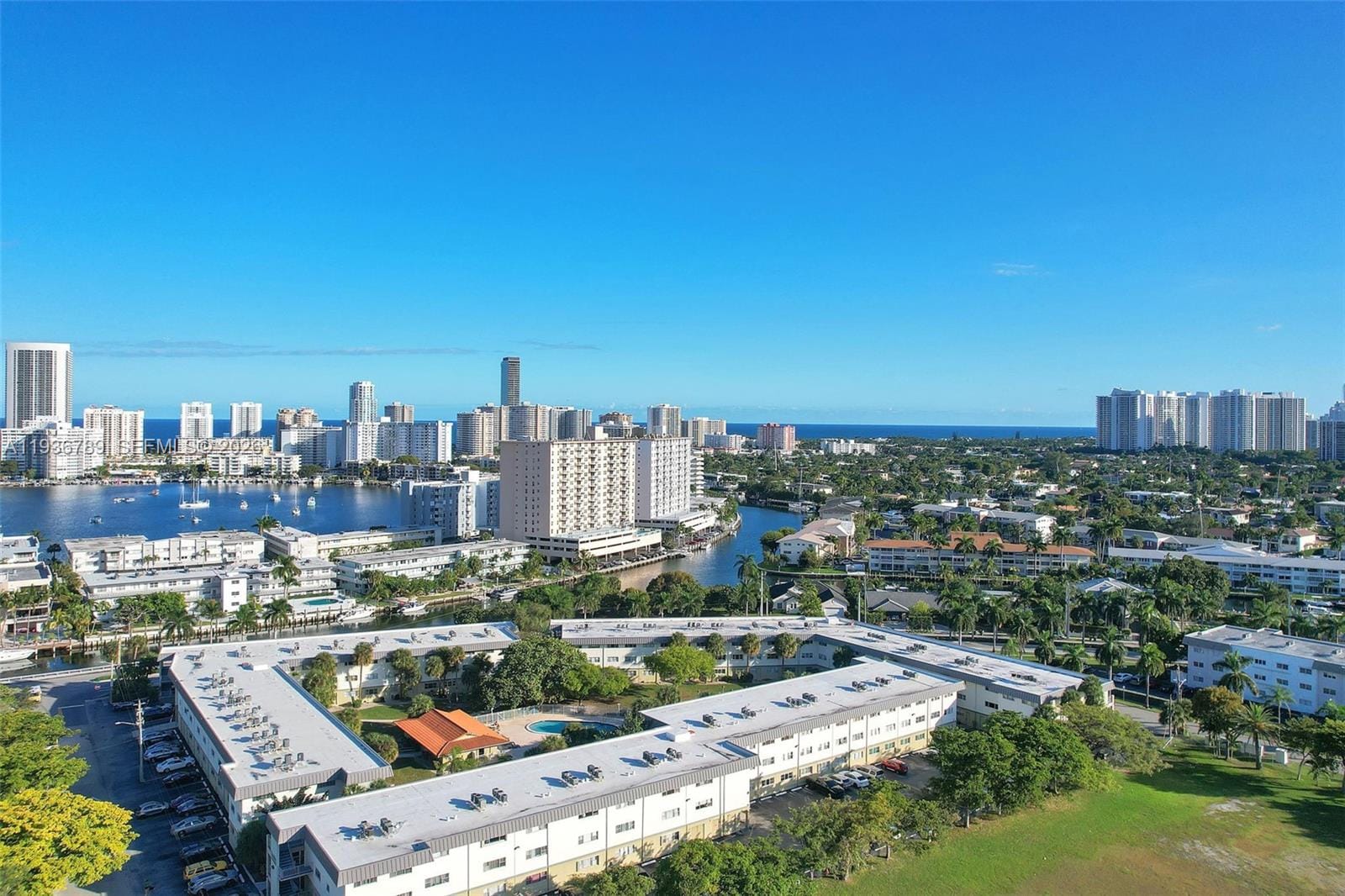 270 Layne Boulevard 305, Hallandale Beach, FL 33009 photo 30
