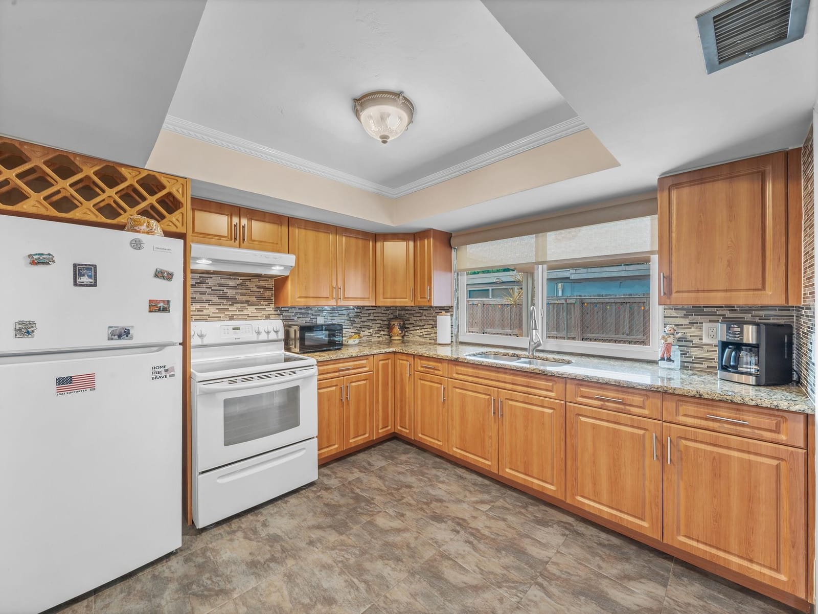 1249 SW 35th Avenue — photo 10