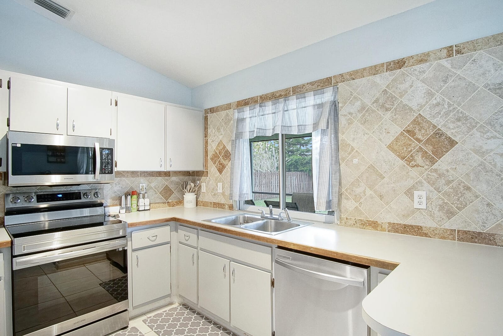 407 SW Molloy Street — photo 12