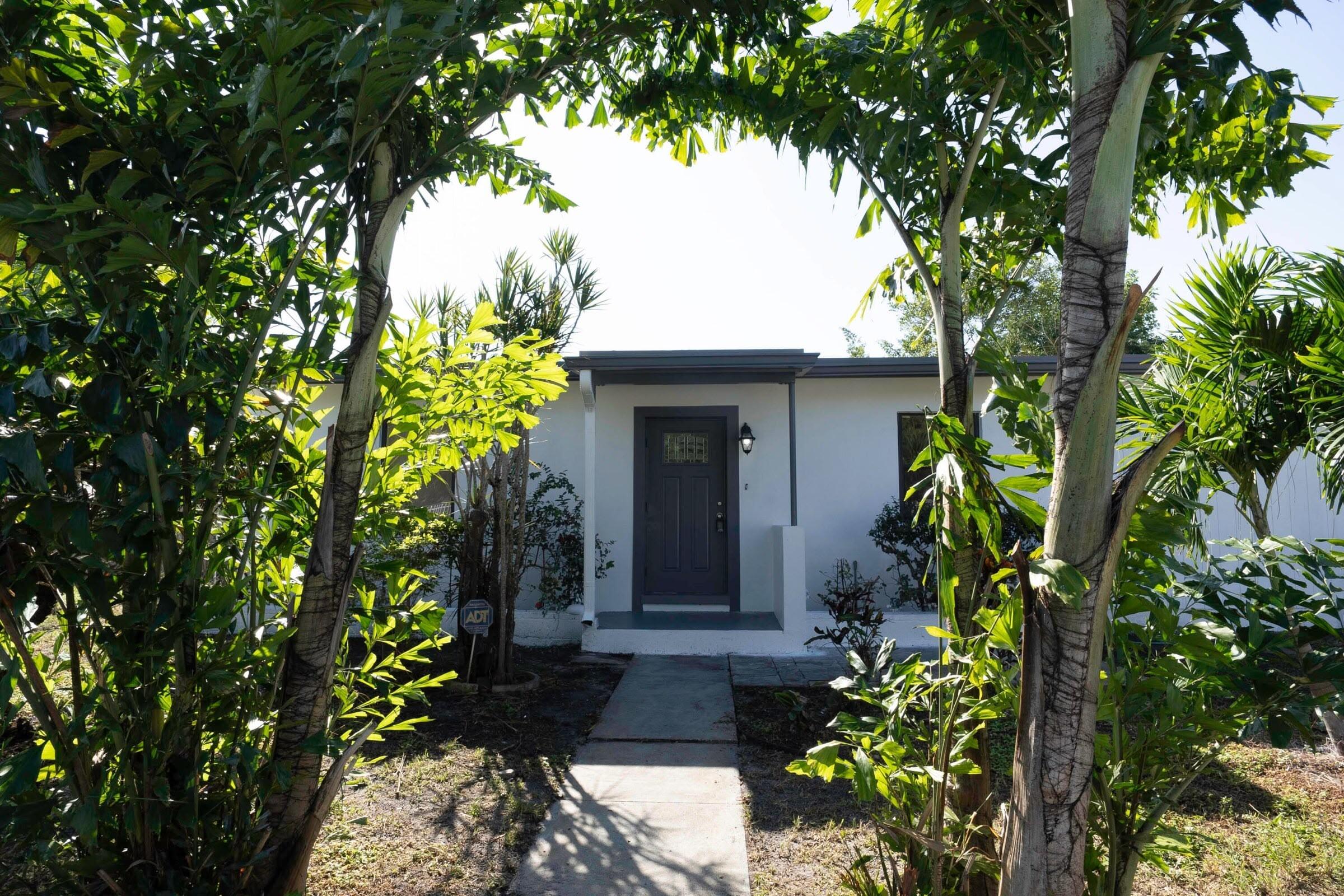 924 NW 11th Court, Fort Lauderdale, FL 33311, Fort Lauderdale