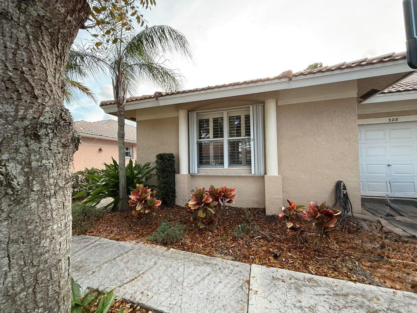 328 W Coral Trace Circle, Delray Beach, FL 33445, Delray Beach