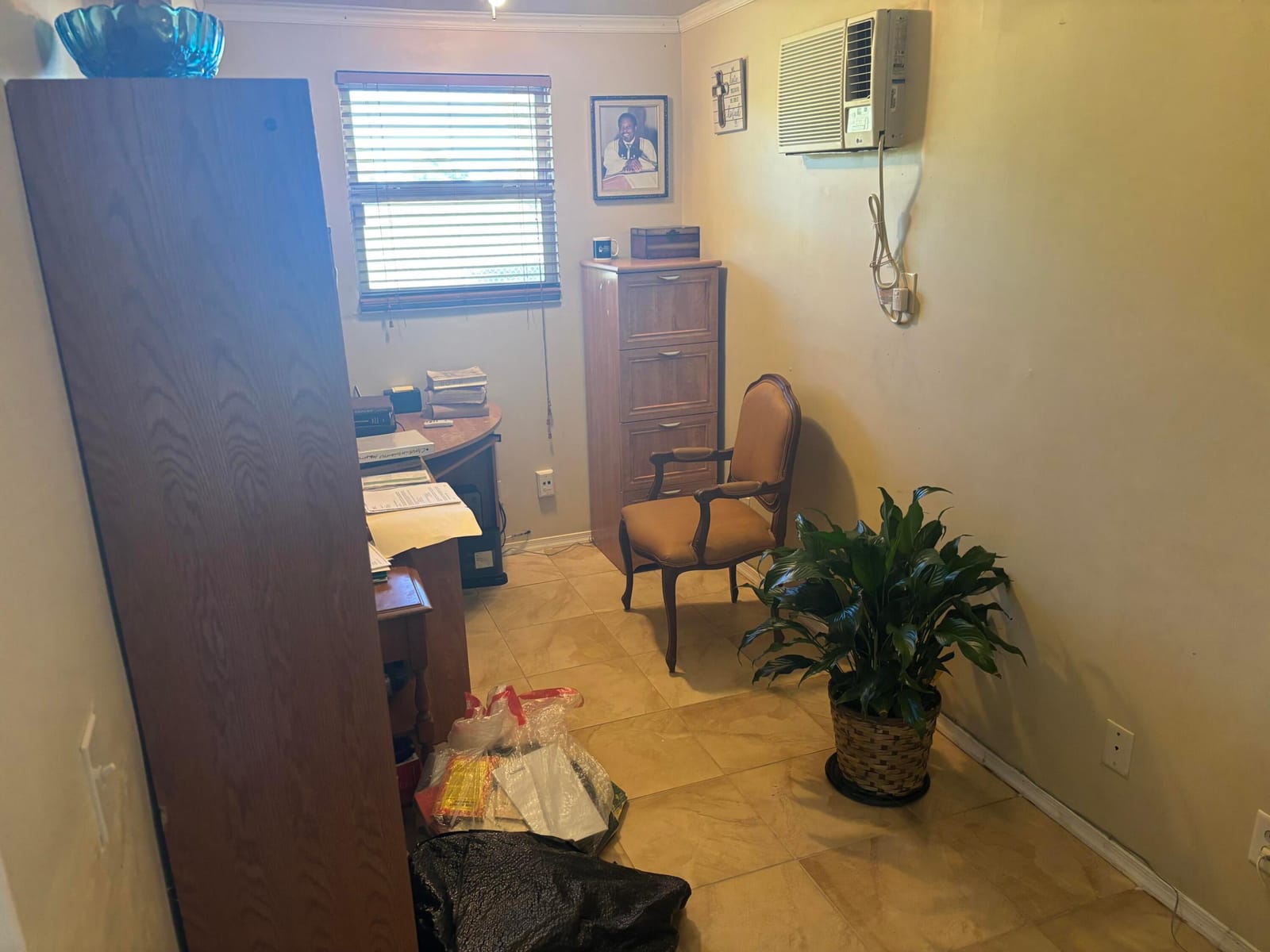 2542 S Canterbury Drive S, Riviera Beach, FL 33407 photo 15