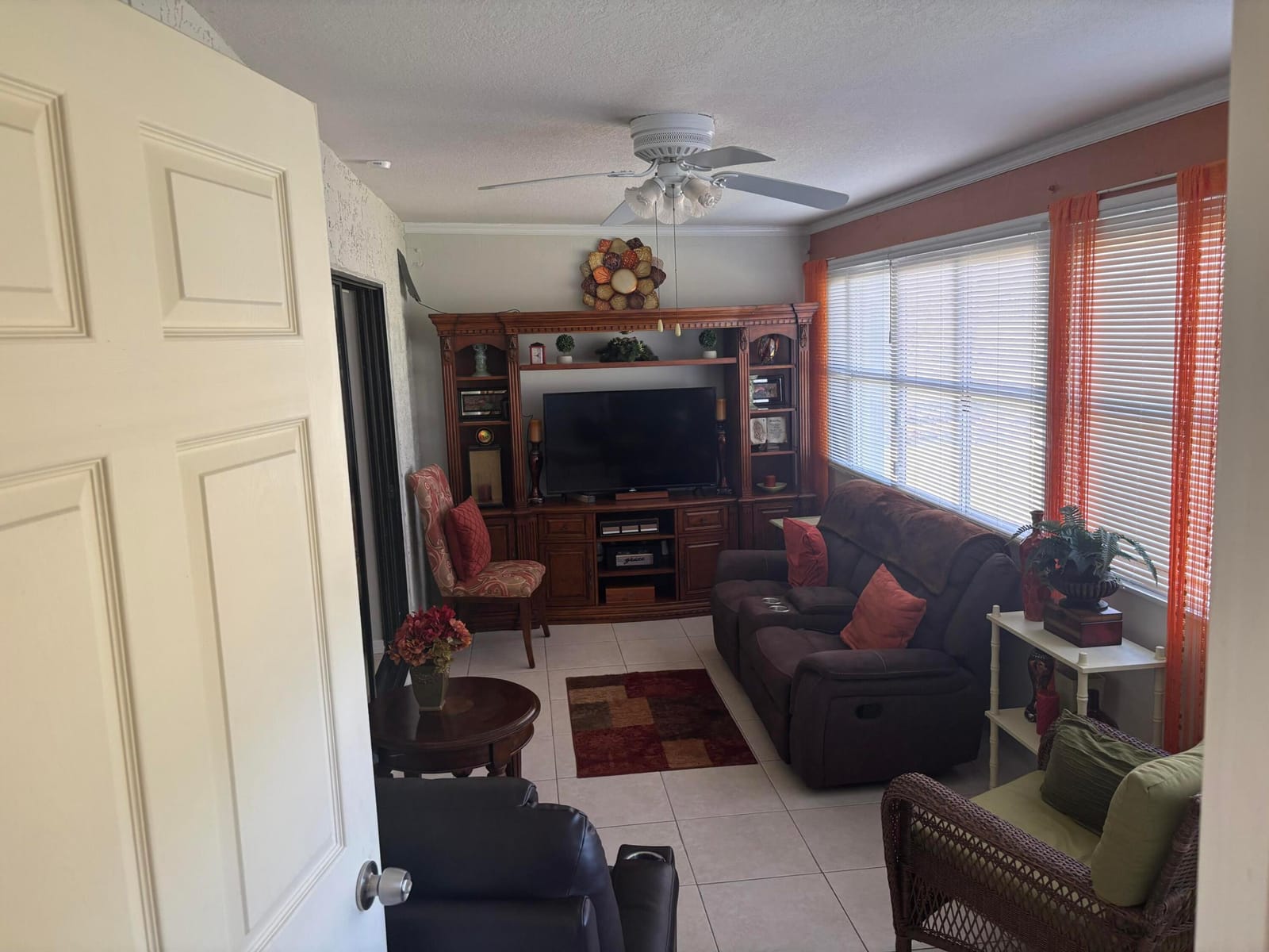 2542 S Canterbury Drive S, Riviera Beach, FL 33407 photo 16