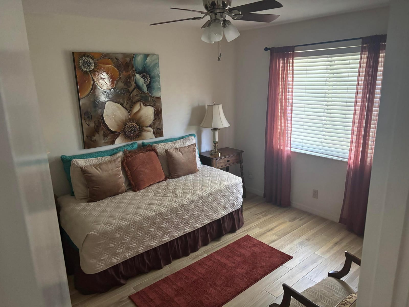 2542 S Canterbury Drive S — photo 8