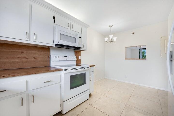 7770 Tahiti Lane 405 — photo 3
