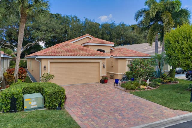 6755 Viale Elizabeth, Delray Beach, FL 33446