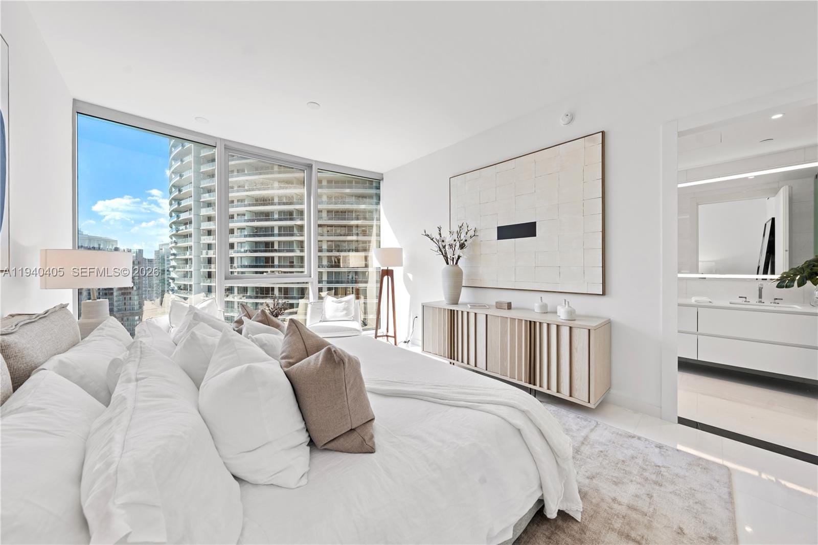 300 Biscayne Blvd Way 3407, Miami, FL 33131 photo 18