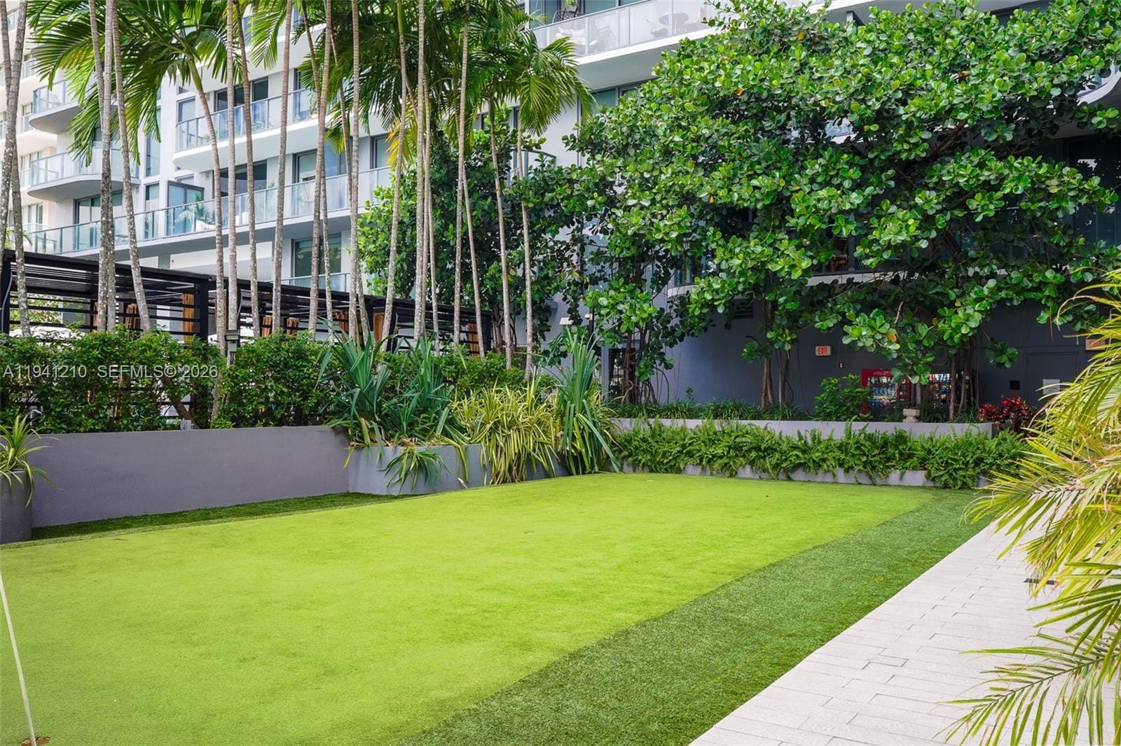 121 NE 34th Street 2711, Miami, FL 33137 photo 24