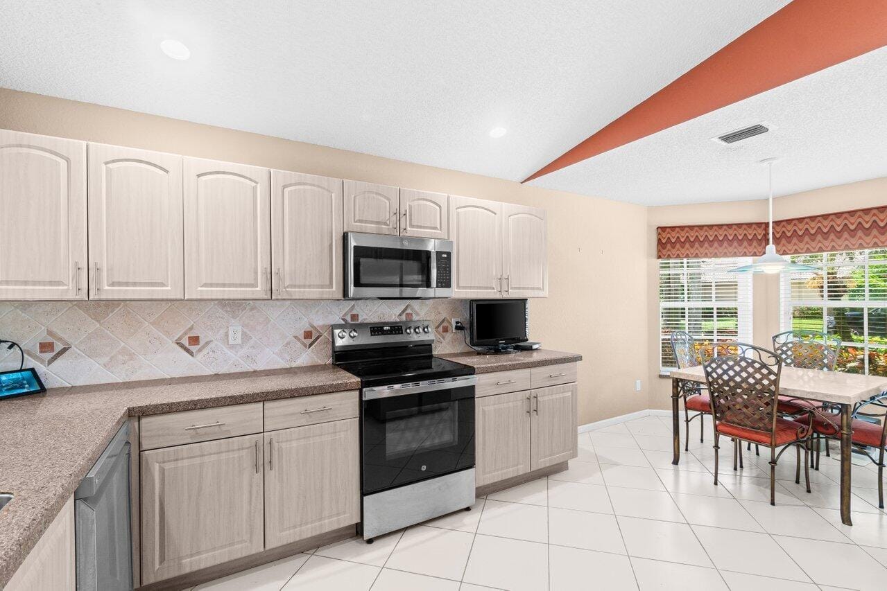 7901 Sonora Street, Boynton Beach, FL 33437 photo 6
