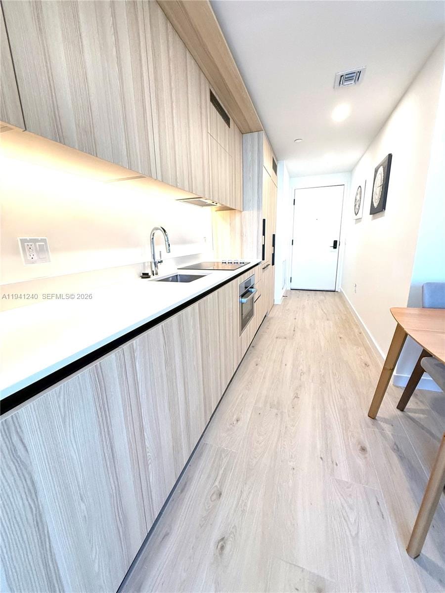 225 N Miami Avenue 3505, Miami, FL 33132 photo 18