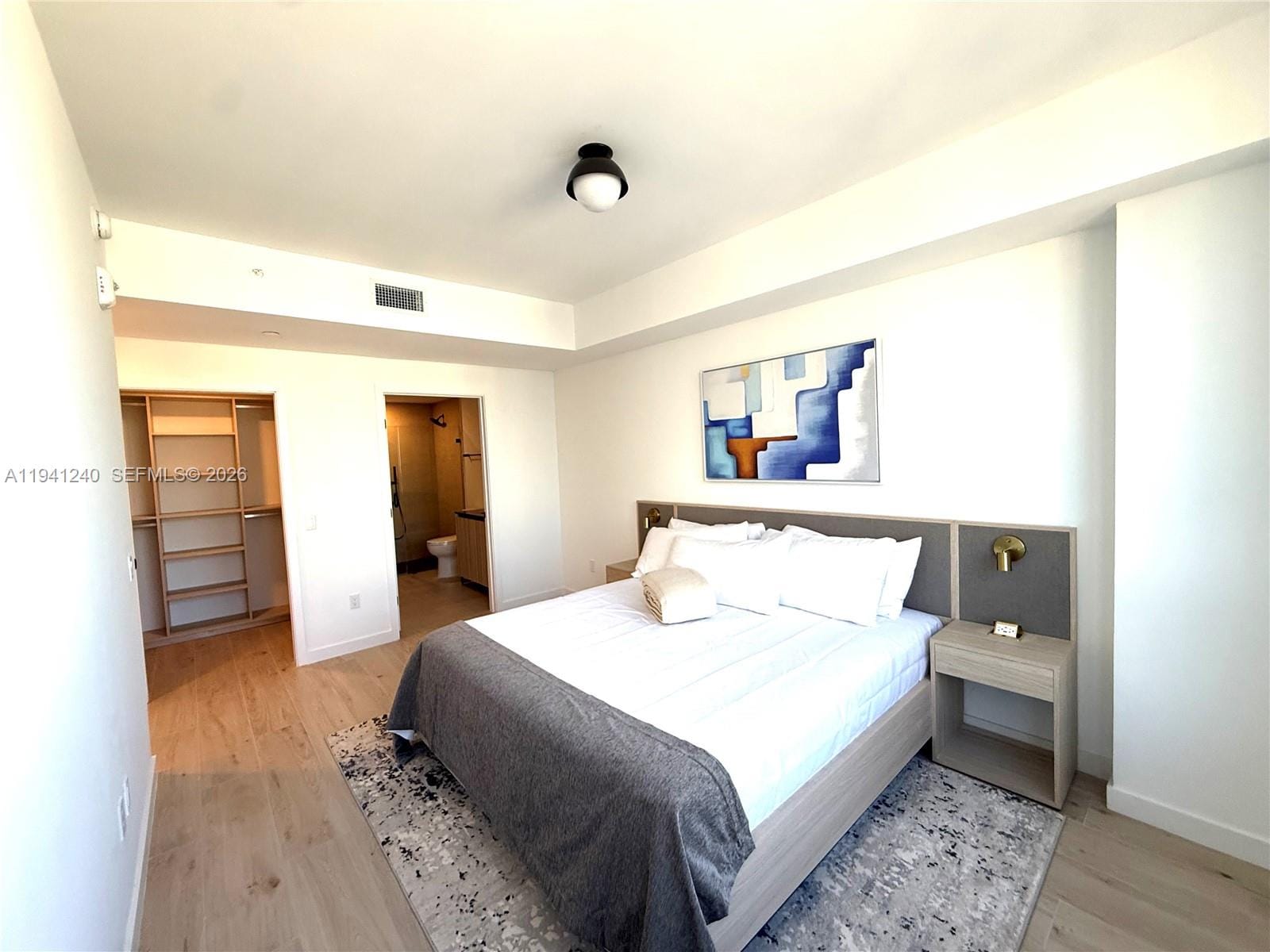 225 N Miami Avenue 3505 — photo 4
