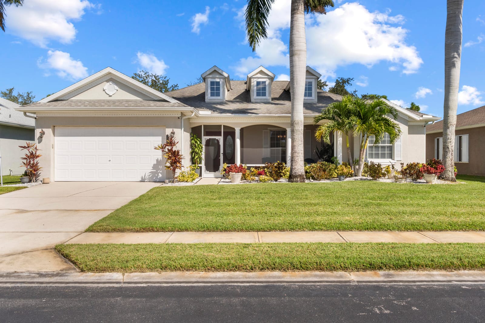 352 Sebastian Crossings Boulevard — photo 2