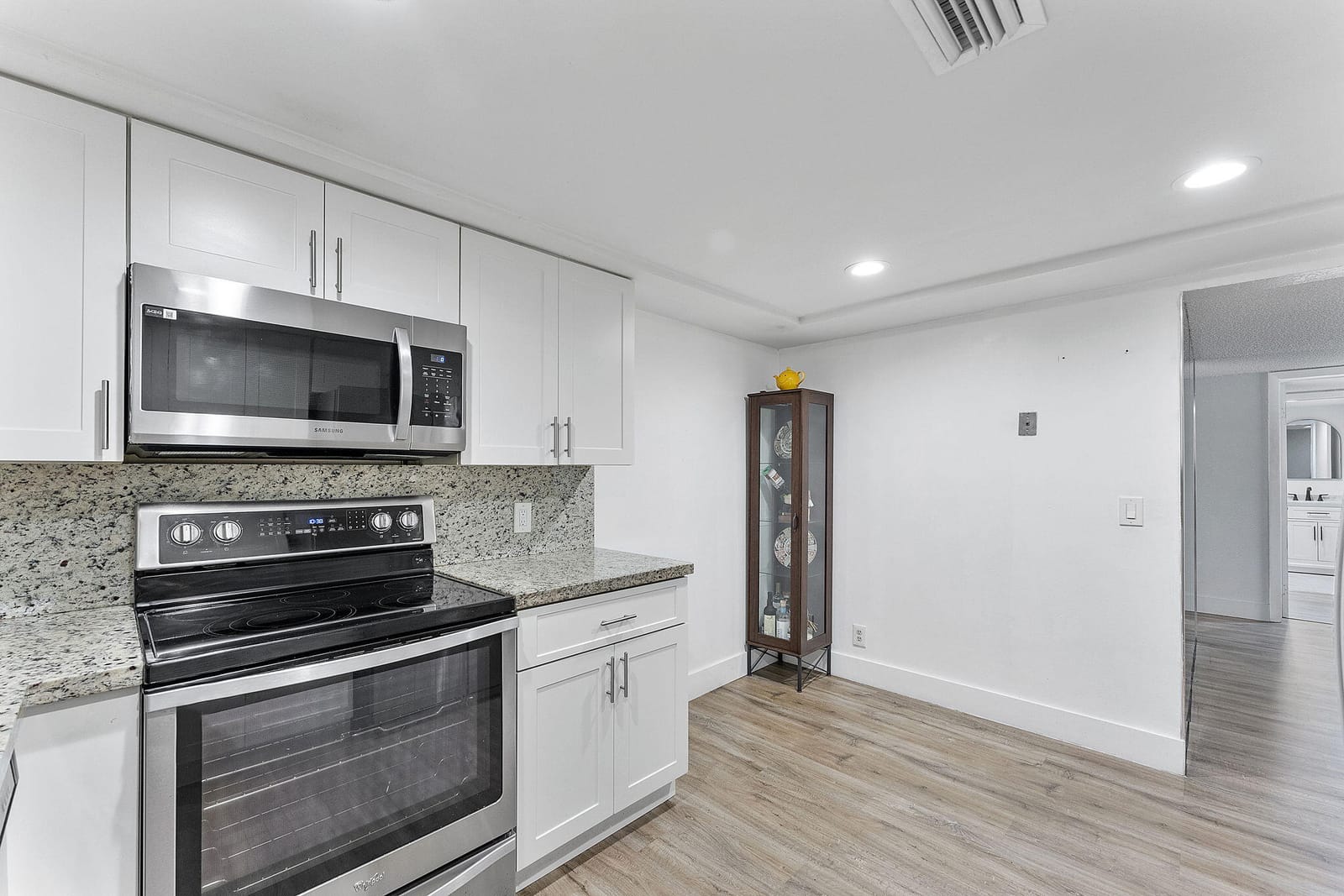 16475 Golf Club Road 207 — photo 10