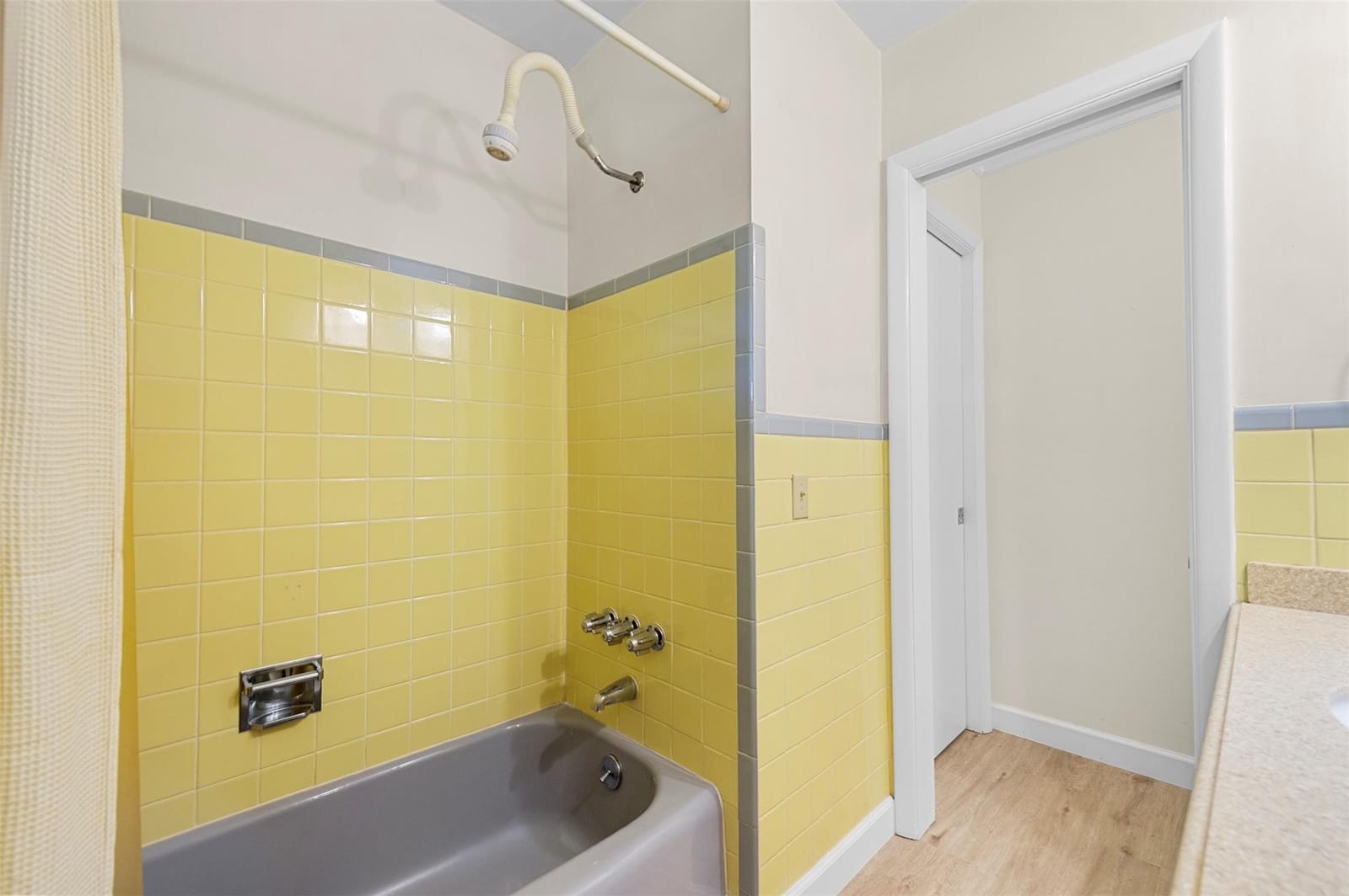 2941 NE 8th Avenue — photo 12