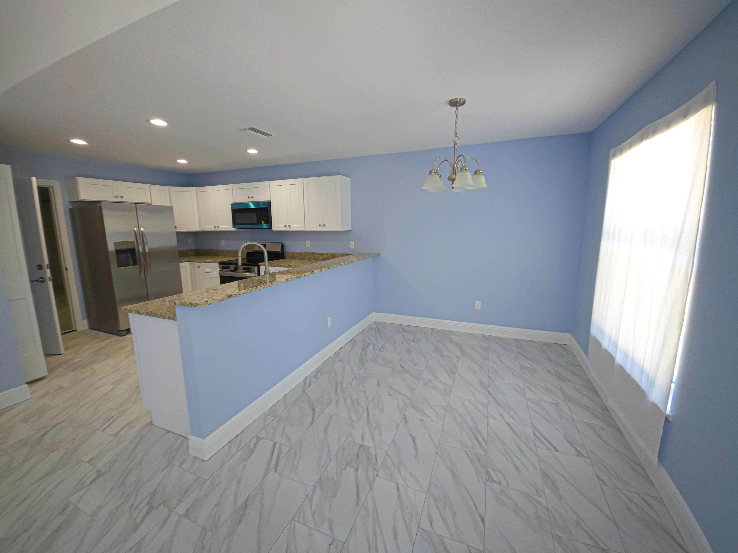 450 Kemper Avenue — photo 8