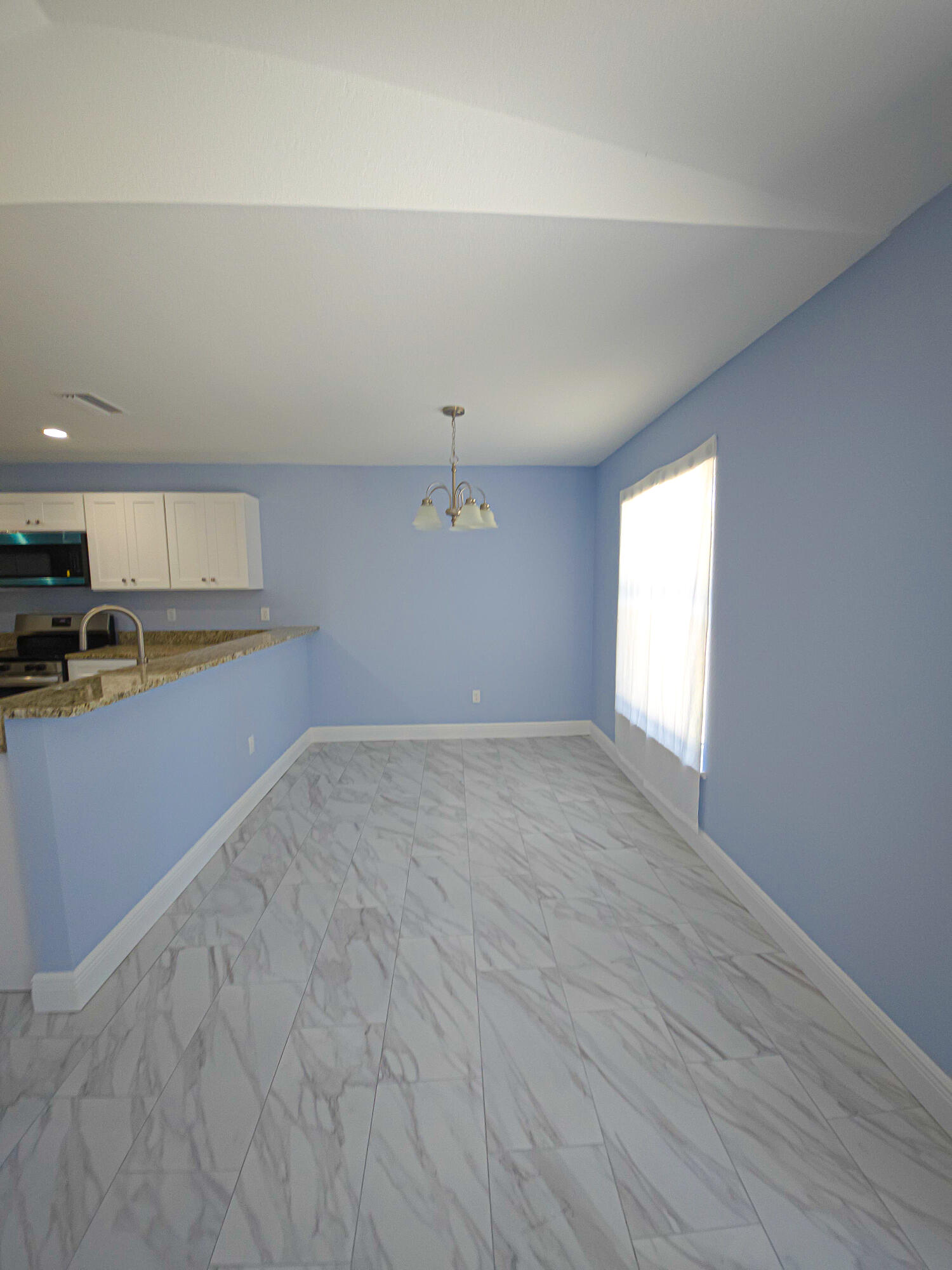 450 Kemper Avenue — photo 9