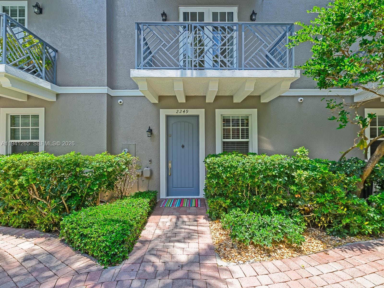 2249 NE 9th Avenue, Wilton Manors, FL 33305 photo 2