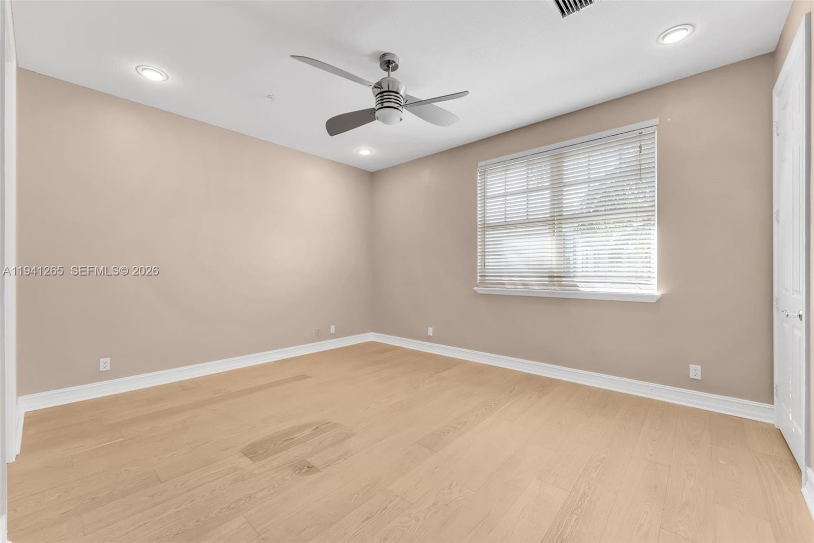 2249 NE 9th Avenue, Wilton Manors, FL 33305 photo 11