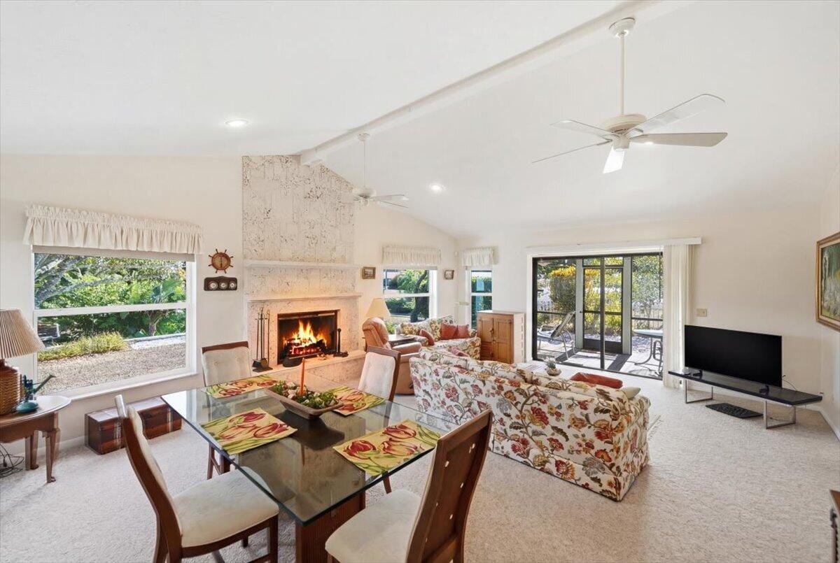 667 SE Harborview Drive — photo 10