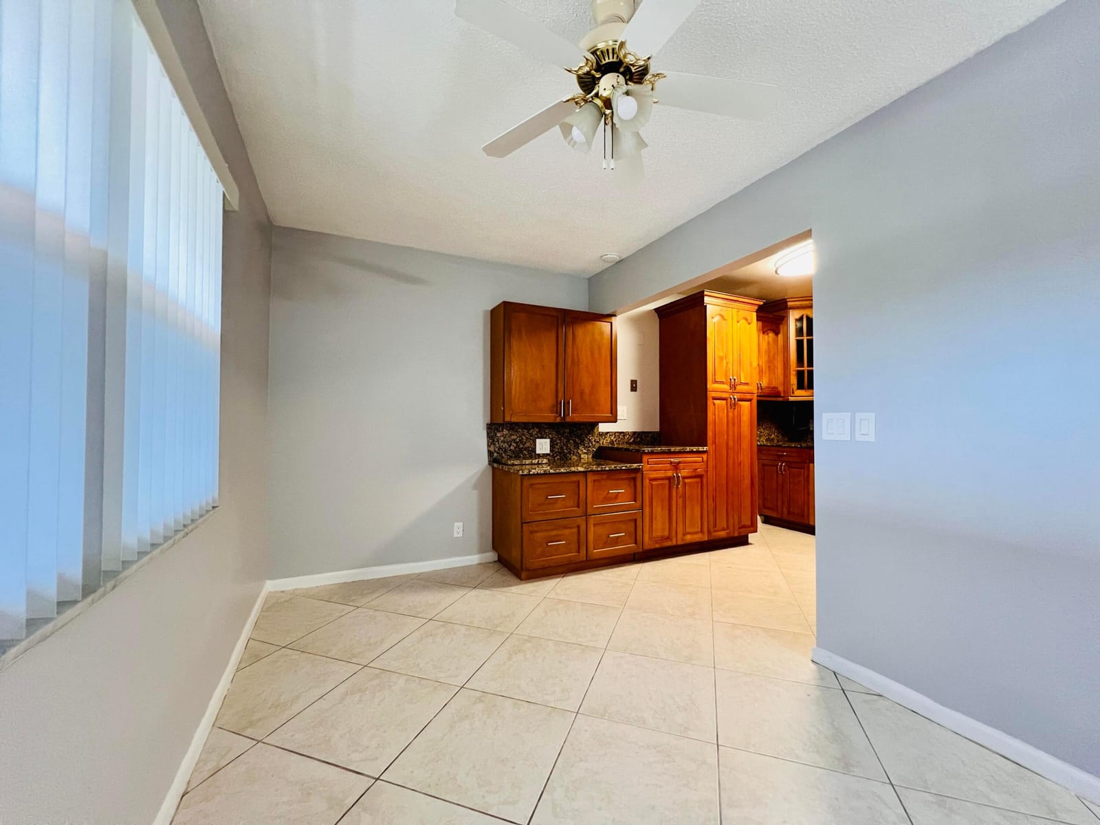 210 Somerset K, West Palm Beach, FL 33417 photo 3