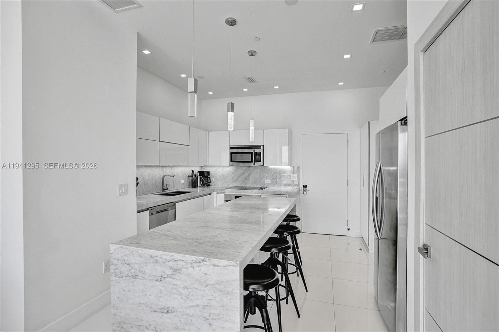 2600 E Hallandale Beach Boulevard T3303 — photo 11