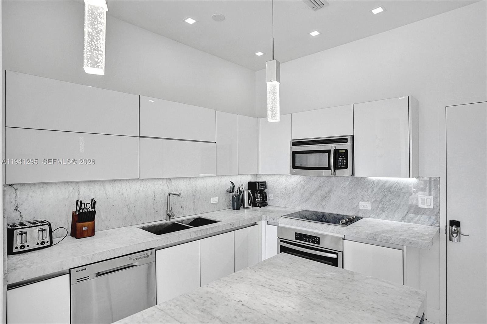 2600 E Hallandale Beach Boulevard T3303 — photo 12