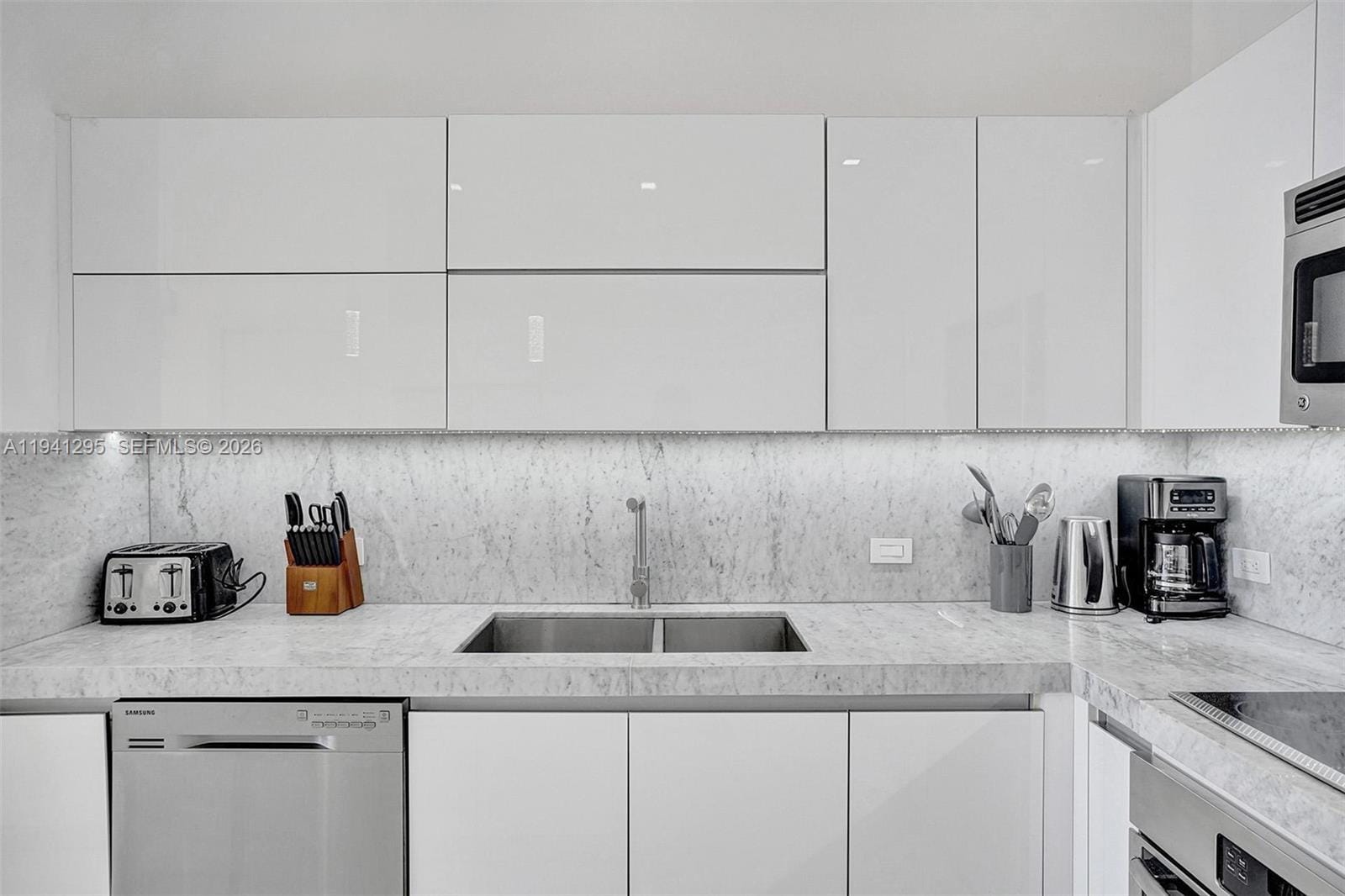 2600 E Hallandale Beach Boulevard T3303, Hallandale Beach, FL 33009 photo 13