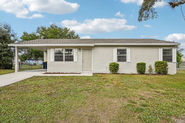 913 SE 8th Street, sold in Sherwood Forest, Delray Beach, FL