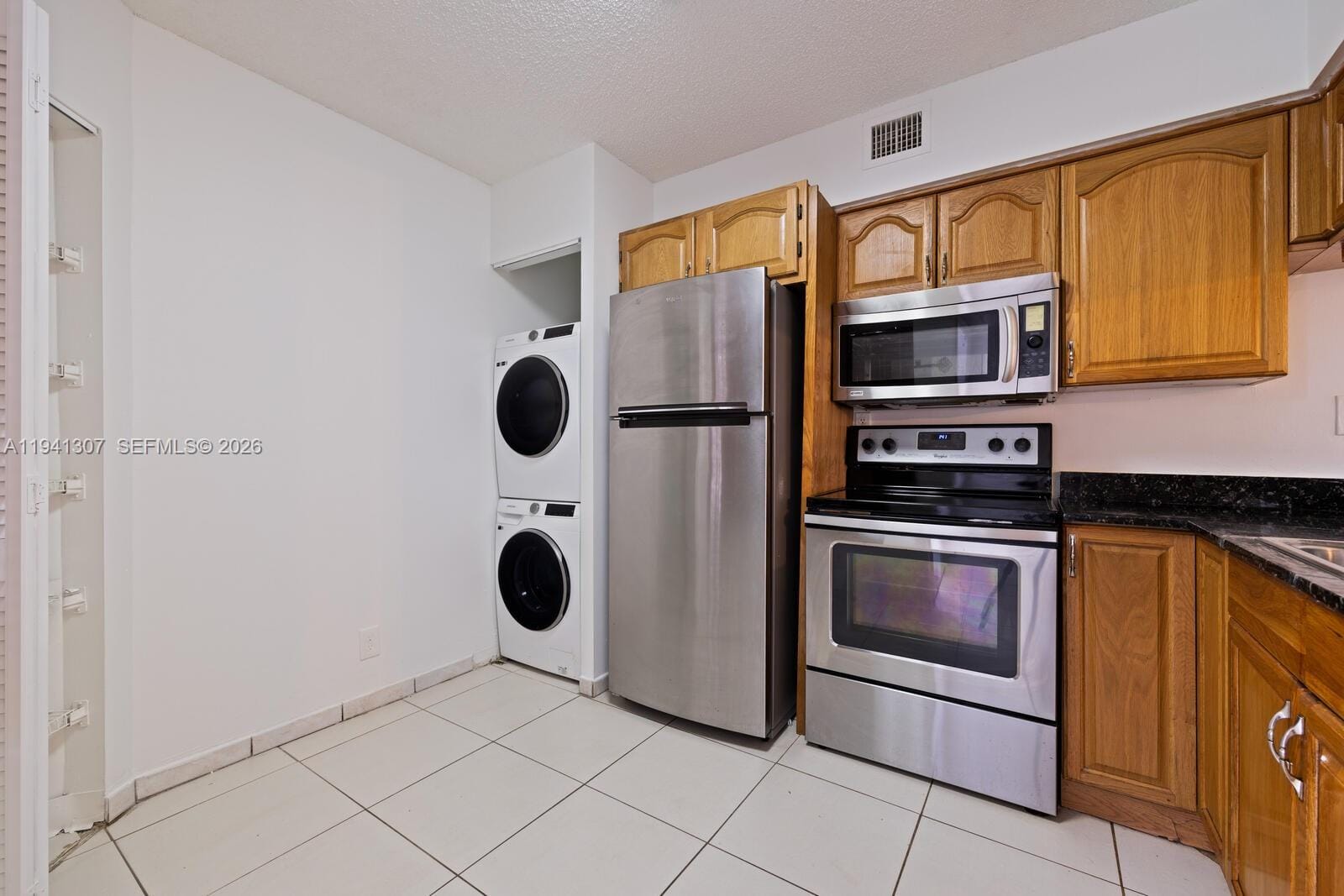 9500 SW 140th Court 9500 — photo 10