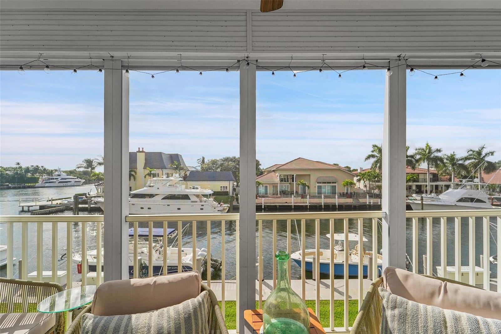 3050 NE 48th Court 206, Lighthouse Point, FL 33064