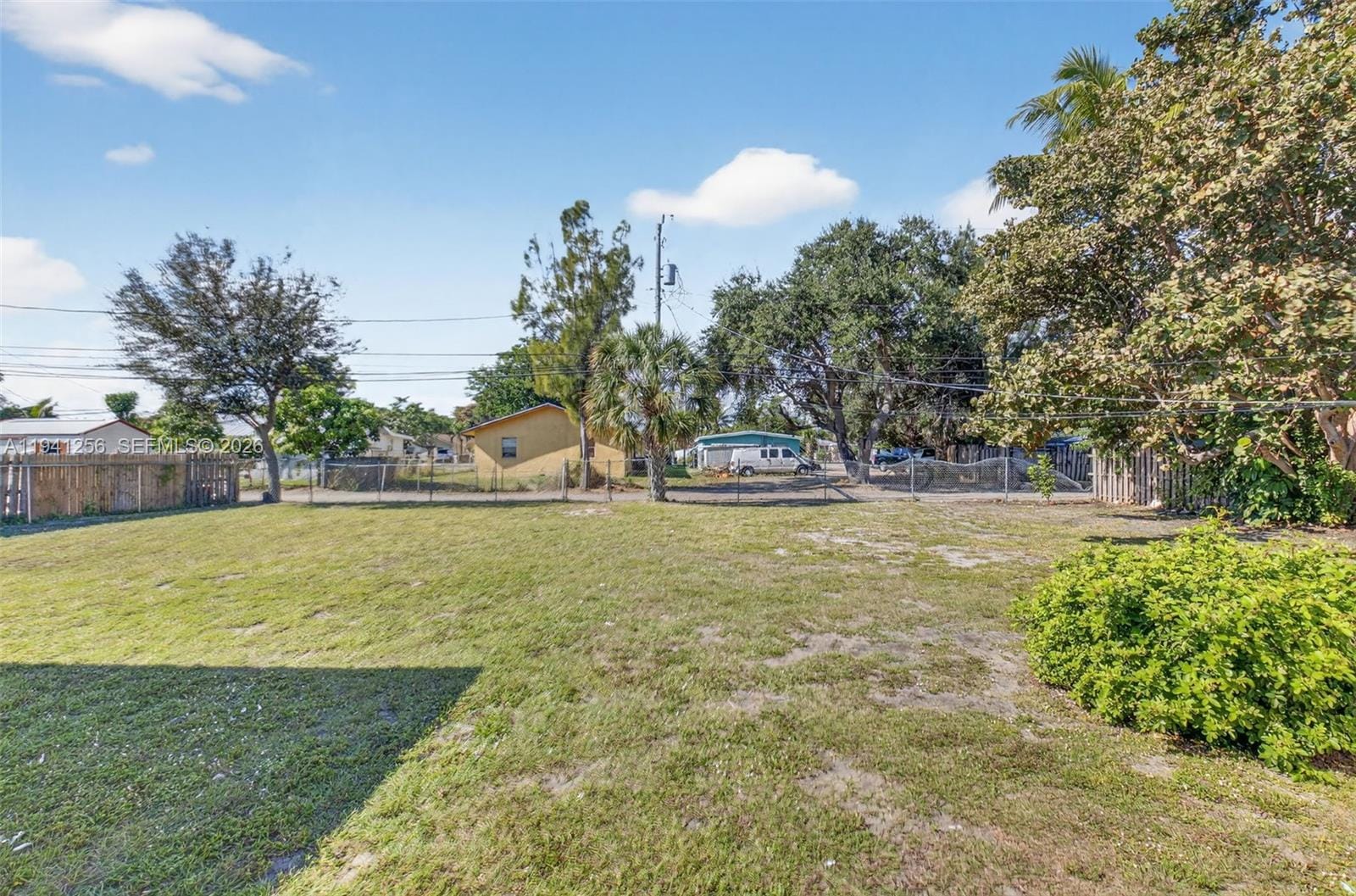 130 SW 132 - 134 - 136 8th Avenue — photo 5