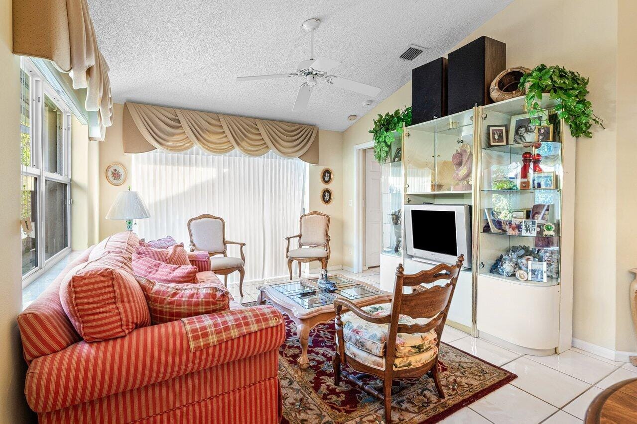 5505 Grande Palm Circle, Delray Beach, FL 33484 photo 13
