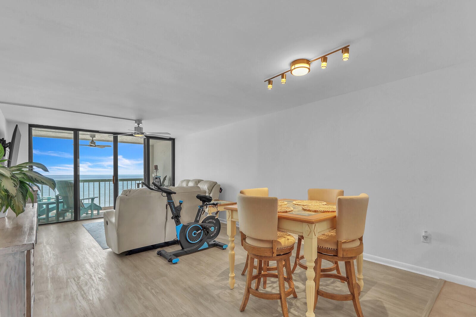 9900 S Ocean Drive 804 — photo 4