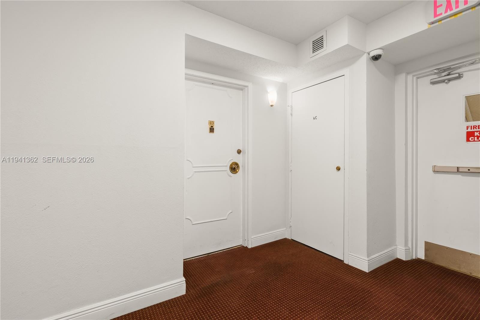 437 Golden Isles Drive 4D — photo 2