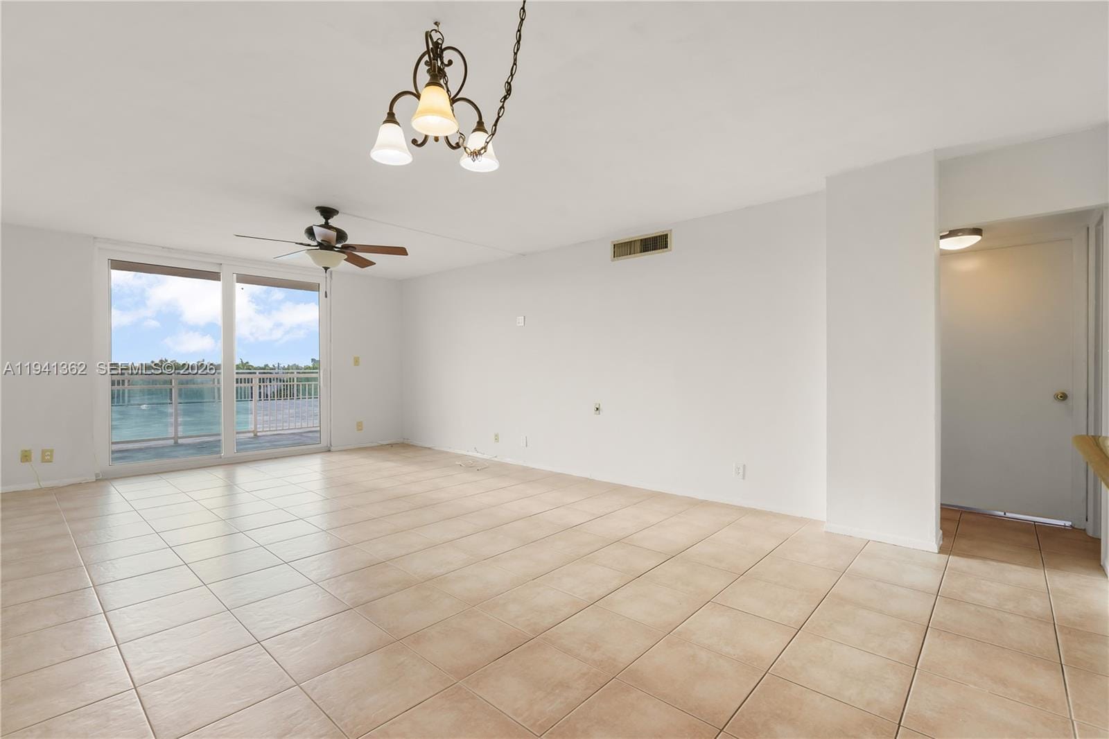 437 Golden Isles Drive 4D — photo 12