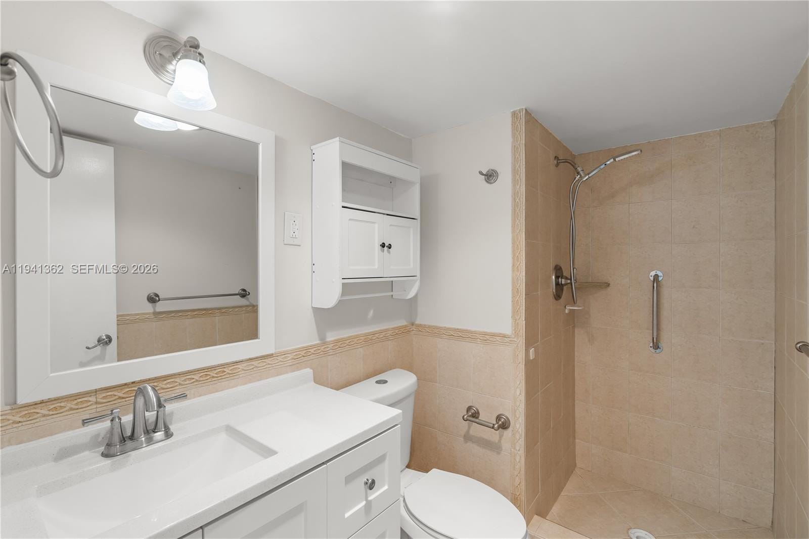437 Golden Isles Drive 4D, Hallandale Beach, FL 33009 photo 13
