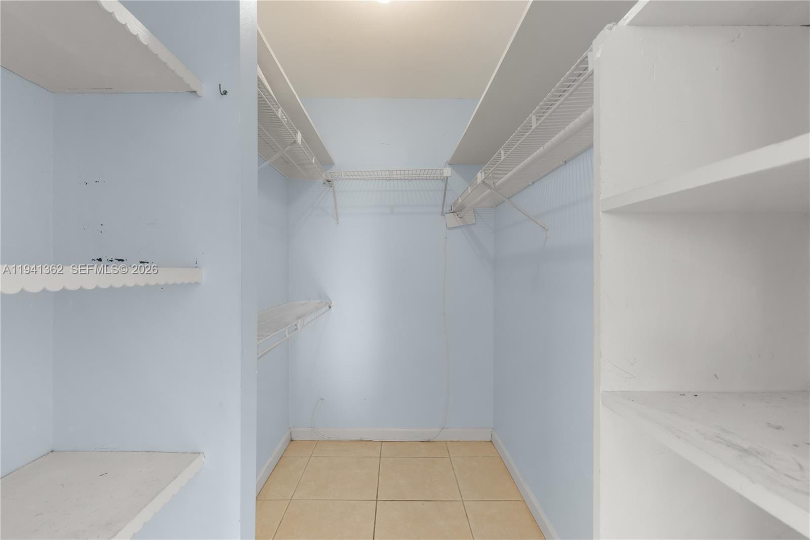 437 Golden Isles Drive 4D, Hallandale Beach, FL 33009 photo 16