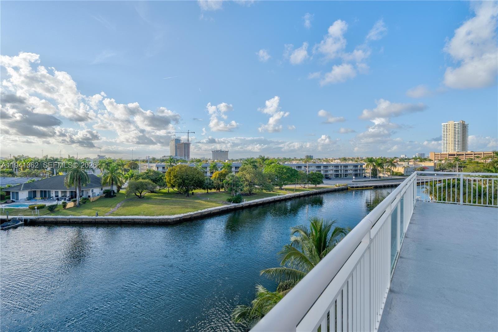 437 Golden Isles Drive 4D, Hallandale Beach, FL 33009 photo 22
