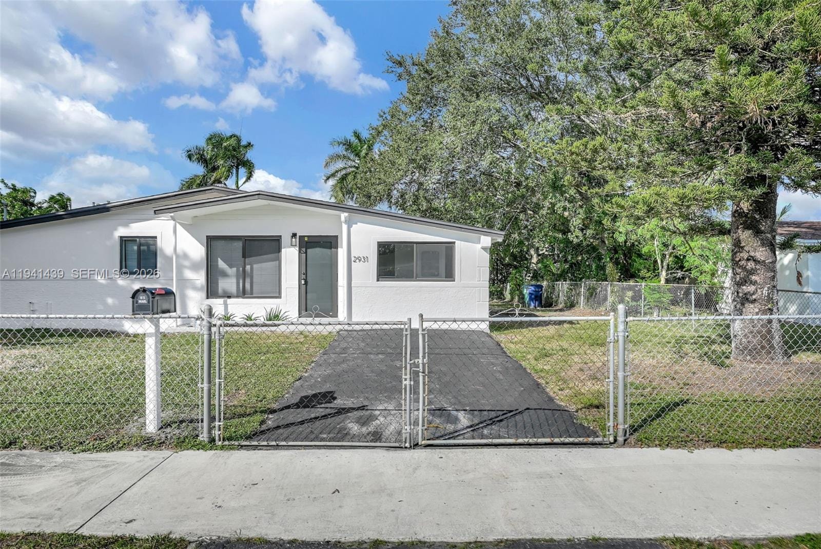 2931 NW 190th Street, Miami Gardens, FL 33056 photo 2