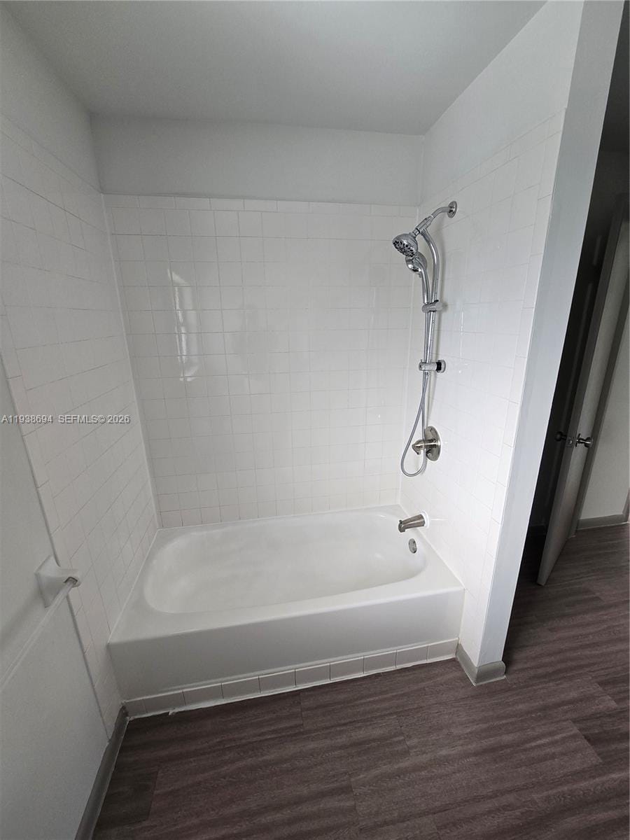 2050 Oleander Boulevard 9-206 — photo 12