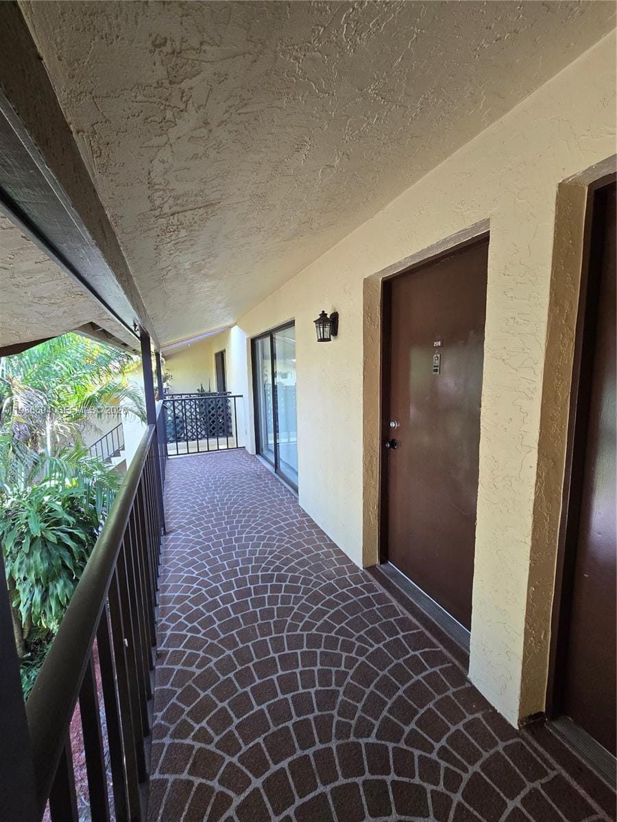 2050 Oleander Boulevard 9-206 — photo 4