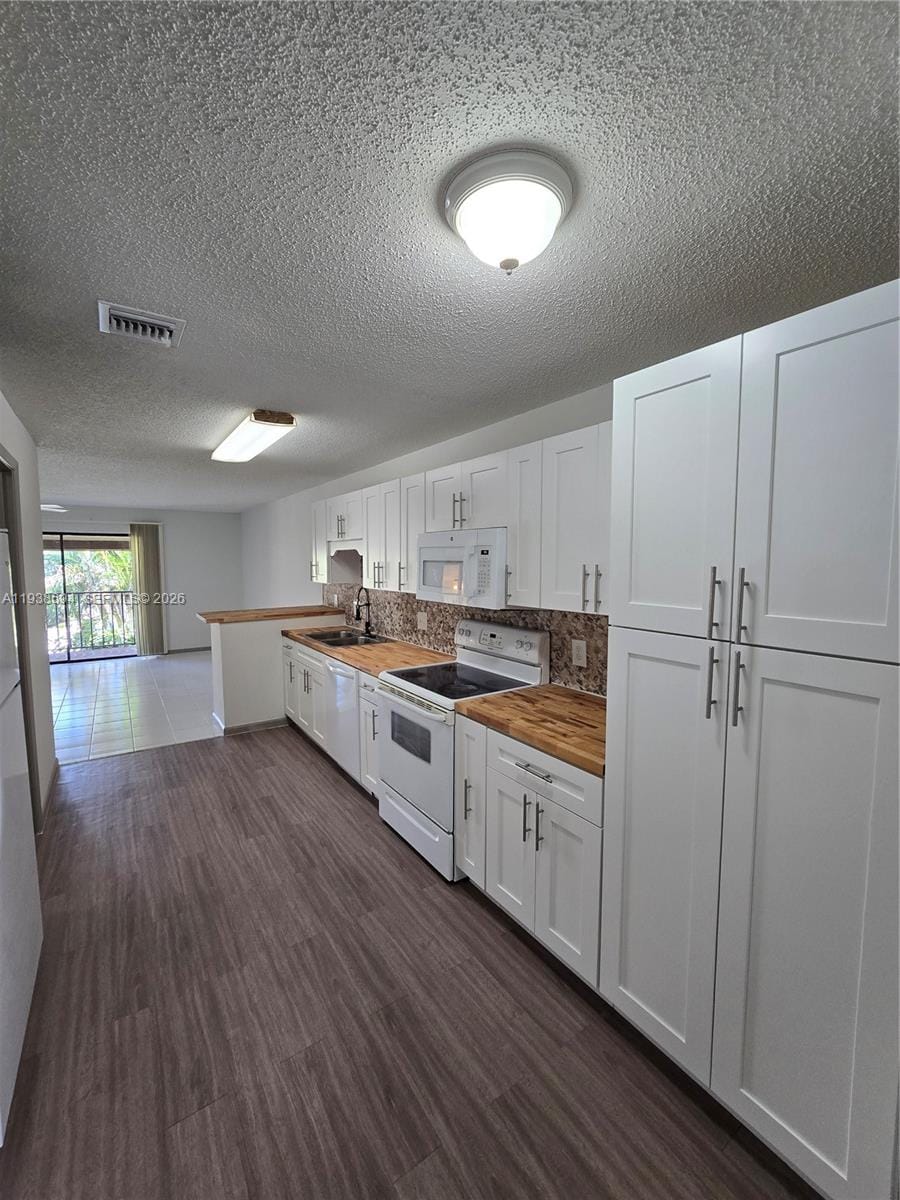2050 Oleander Boulevard 9-206 — photo 7