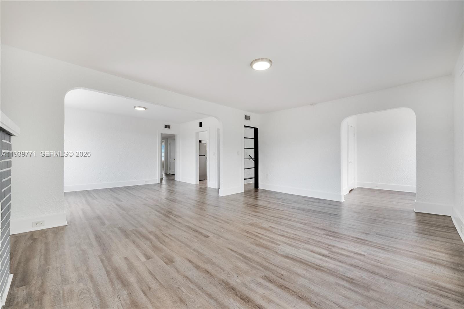 1736 SW 9th Street — photo 5
