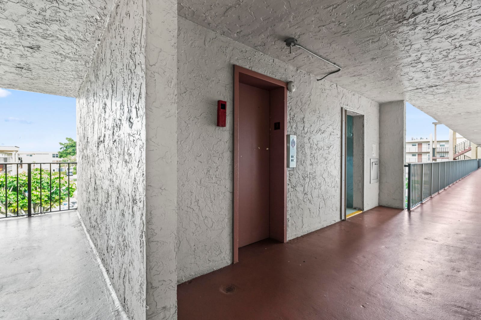 225 Bonnie Boulevard 302, Palm Springs, FL 33461 photo 19