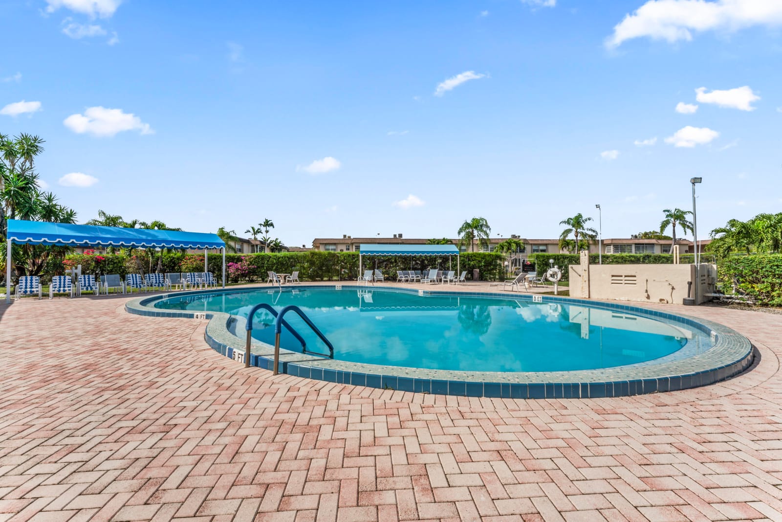 225 Bonnie Boulevard 302, Palm Springs, FL 33461 photo 29