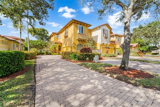 5772 NW 119th Drive, sold in Tuscany AT Heron Bay, Coral Springs, FL