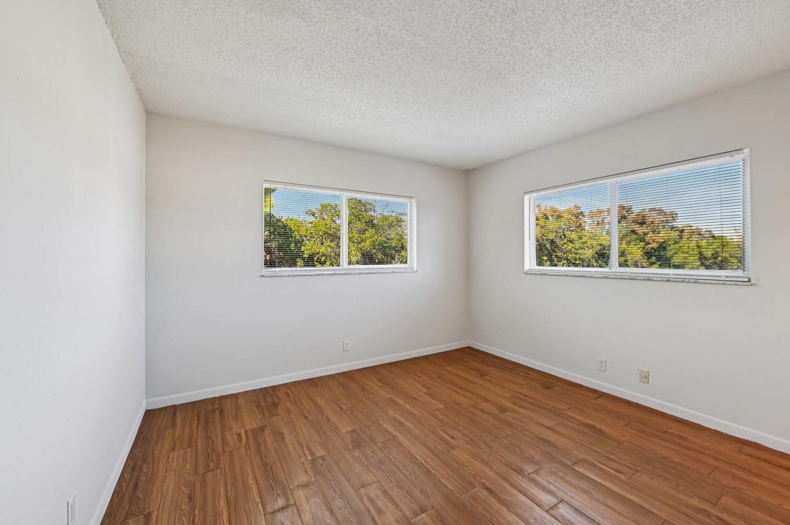 1400 NE 54th Street 208 — photo 12