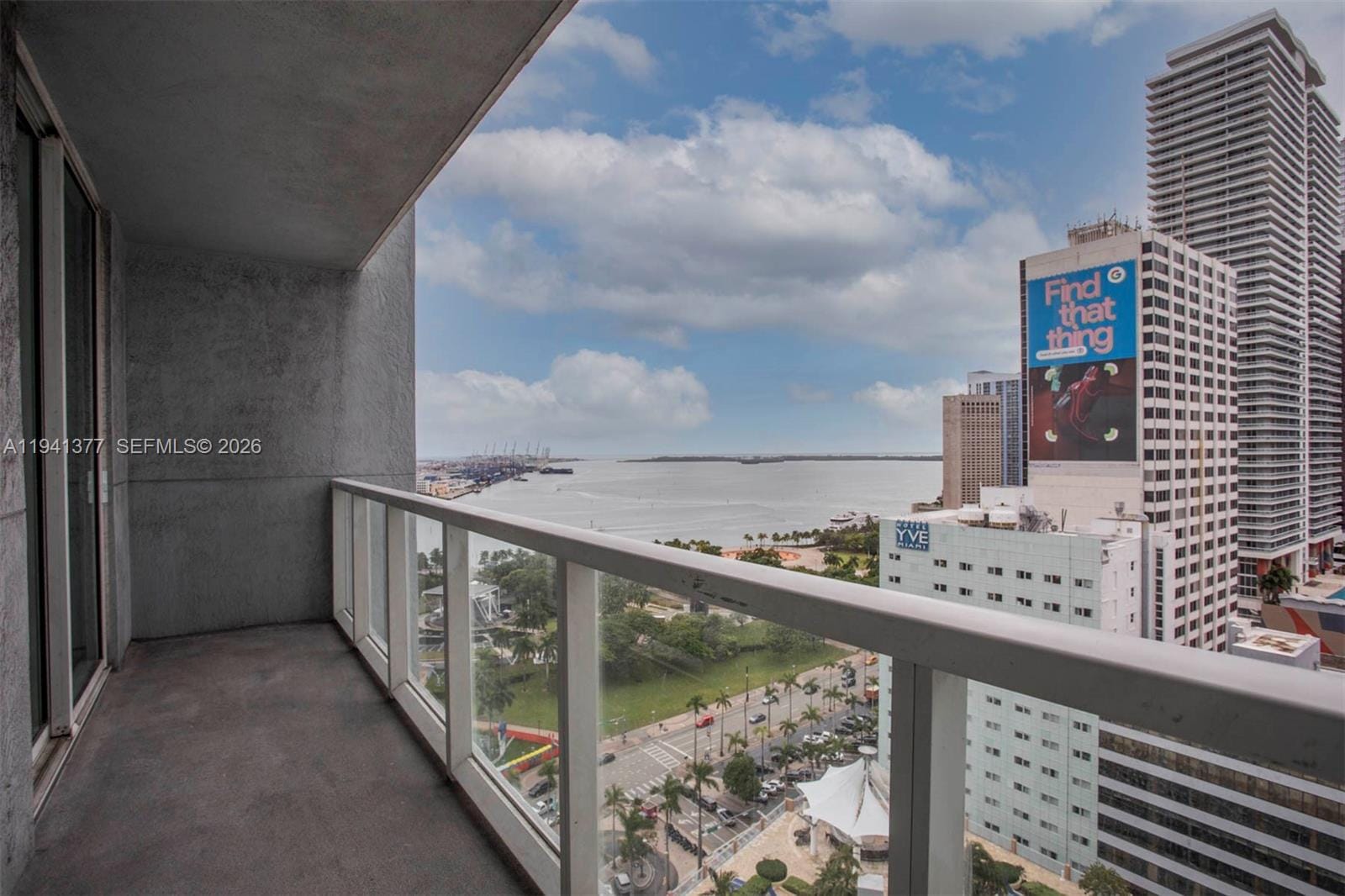 244 Biscayne Boulevard 2107, Miami, FL 33132 photo 12