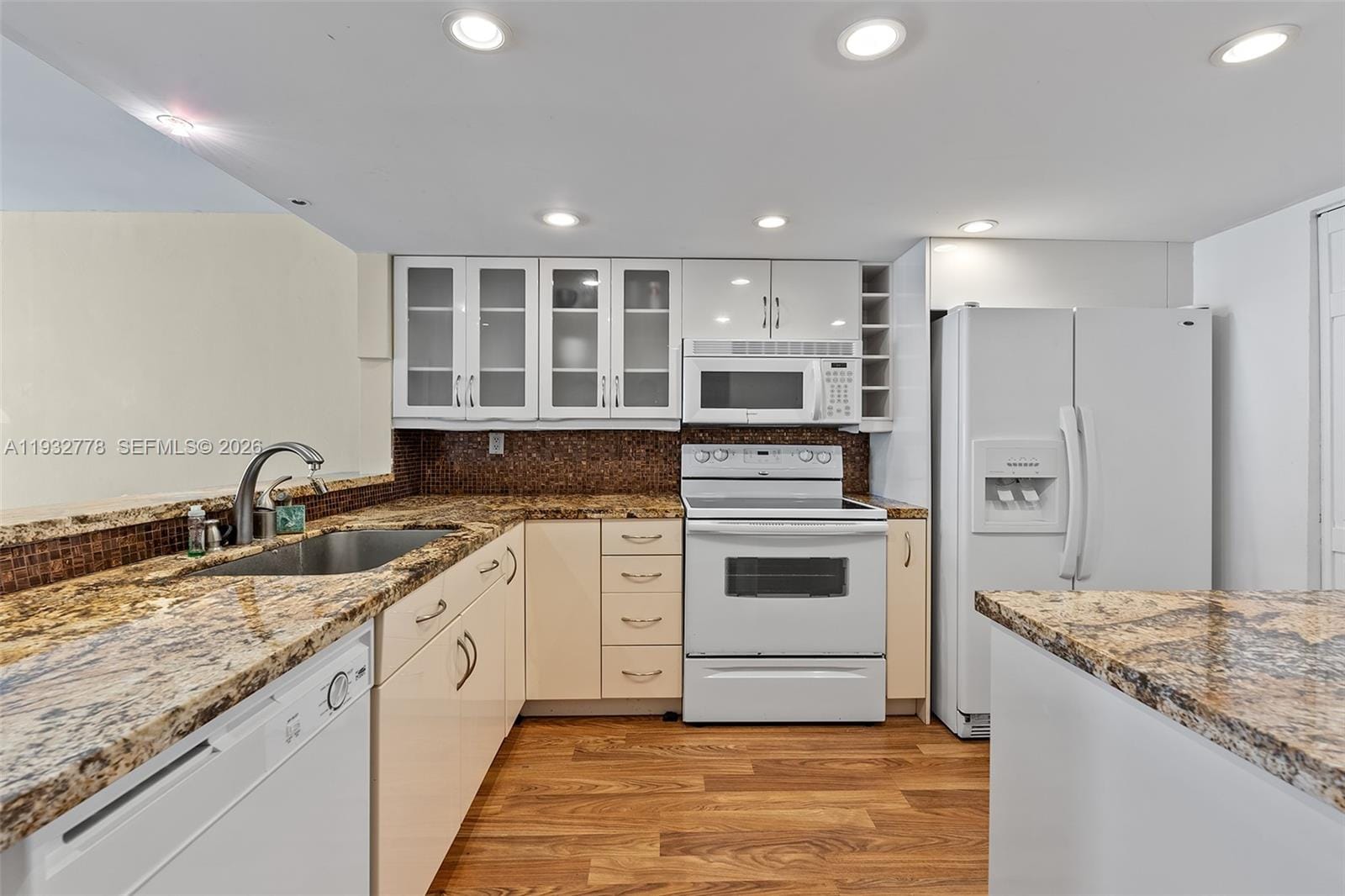 555 NE 15th Street 14G — photo 3