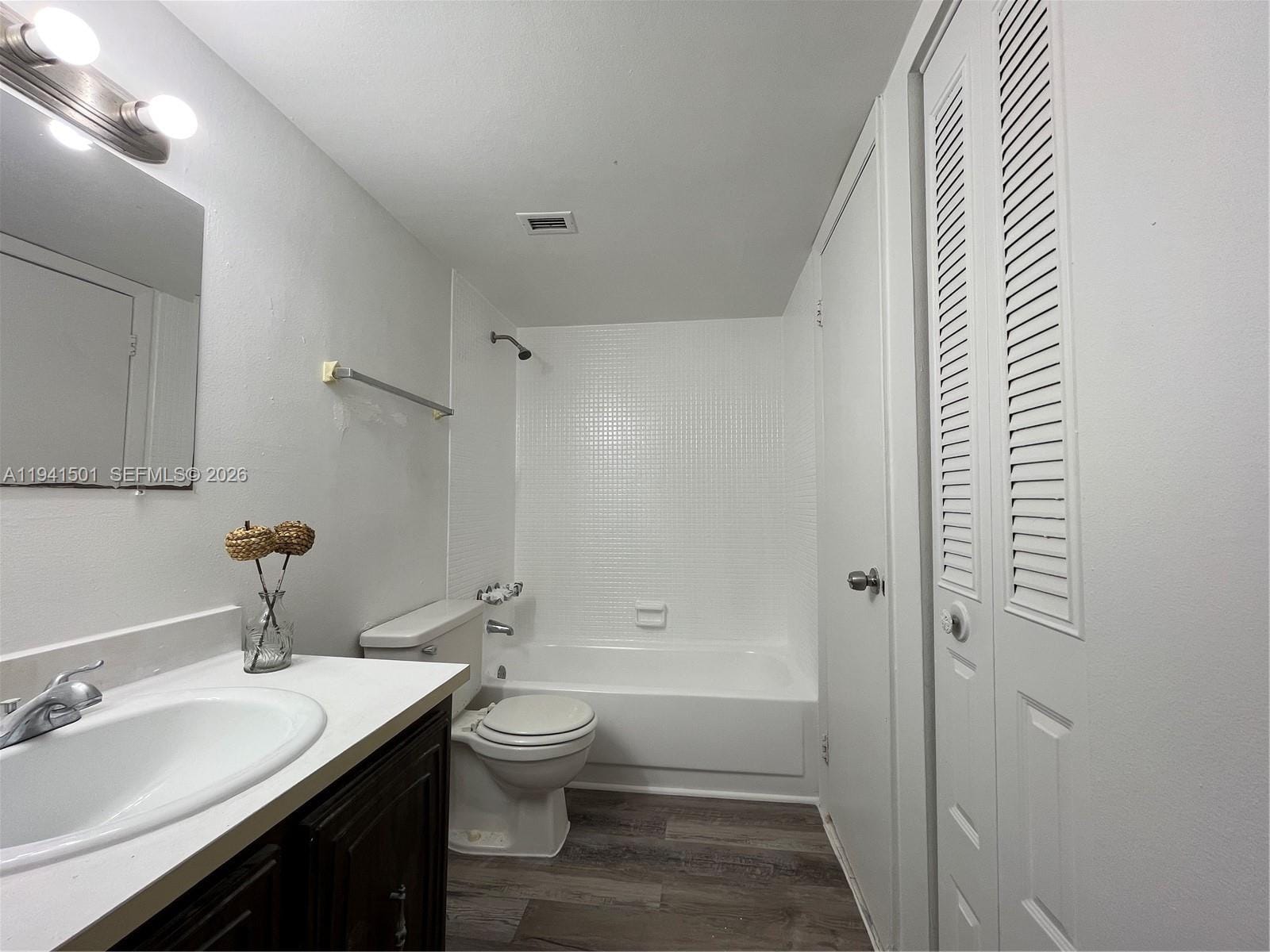 492 NW 165th St Road C-611 — photo 8